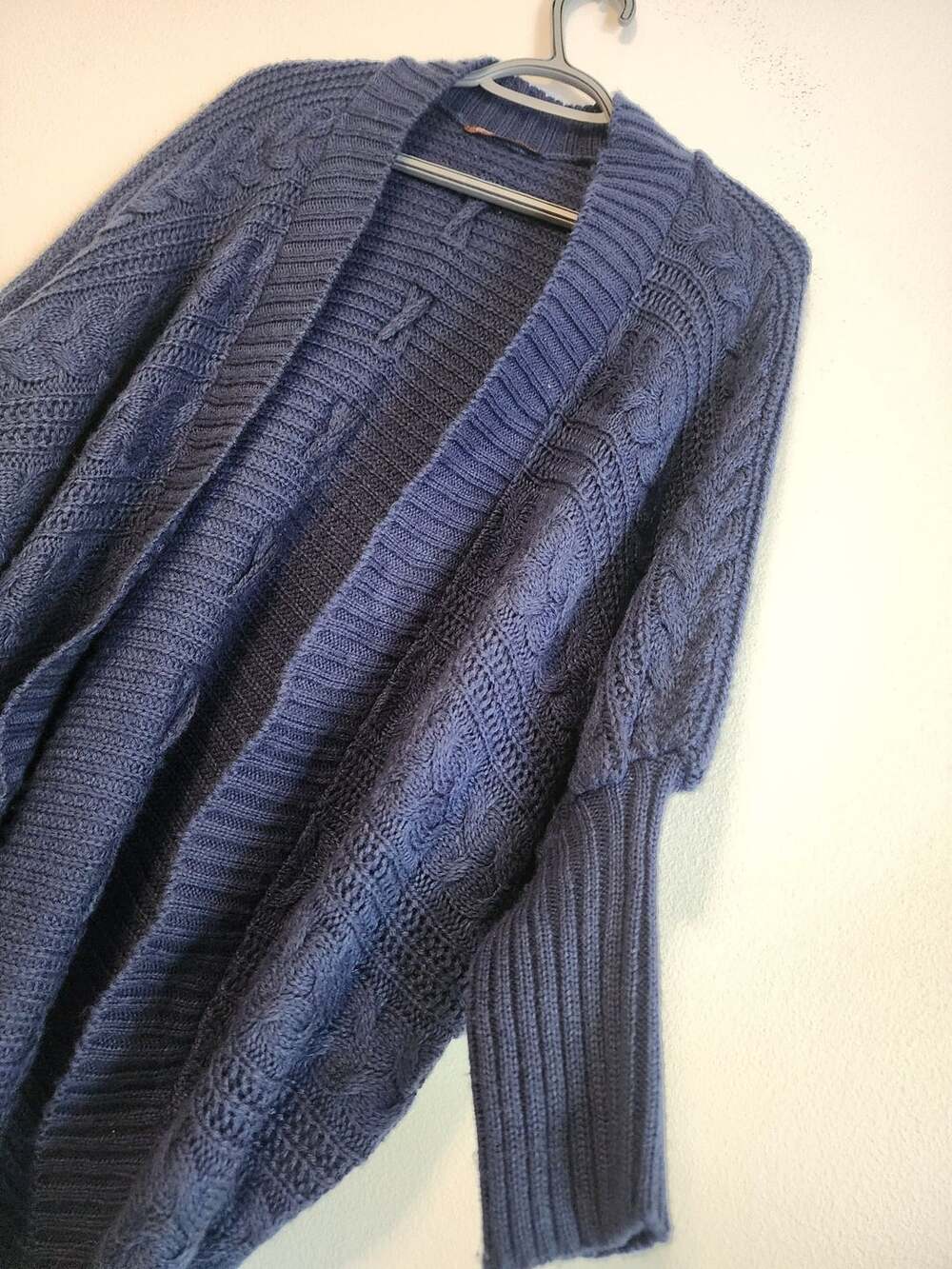 Dark blue Open Front Cable Knit Batwing Sleeve Acrylic Oversized Chunky Cardigan - Picture 4 of 6